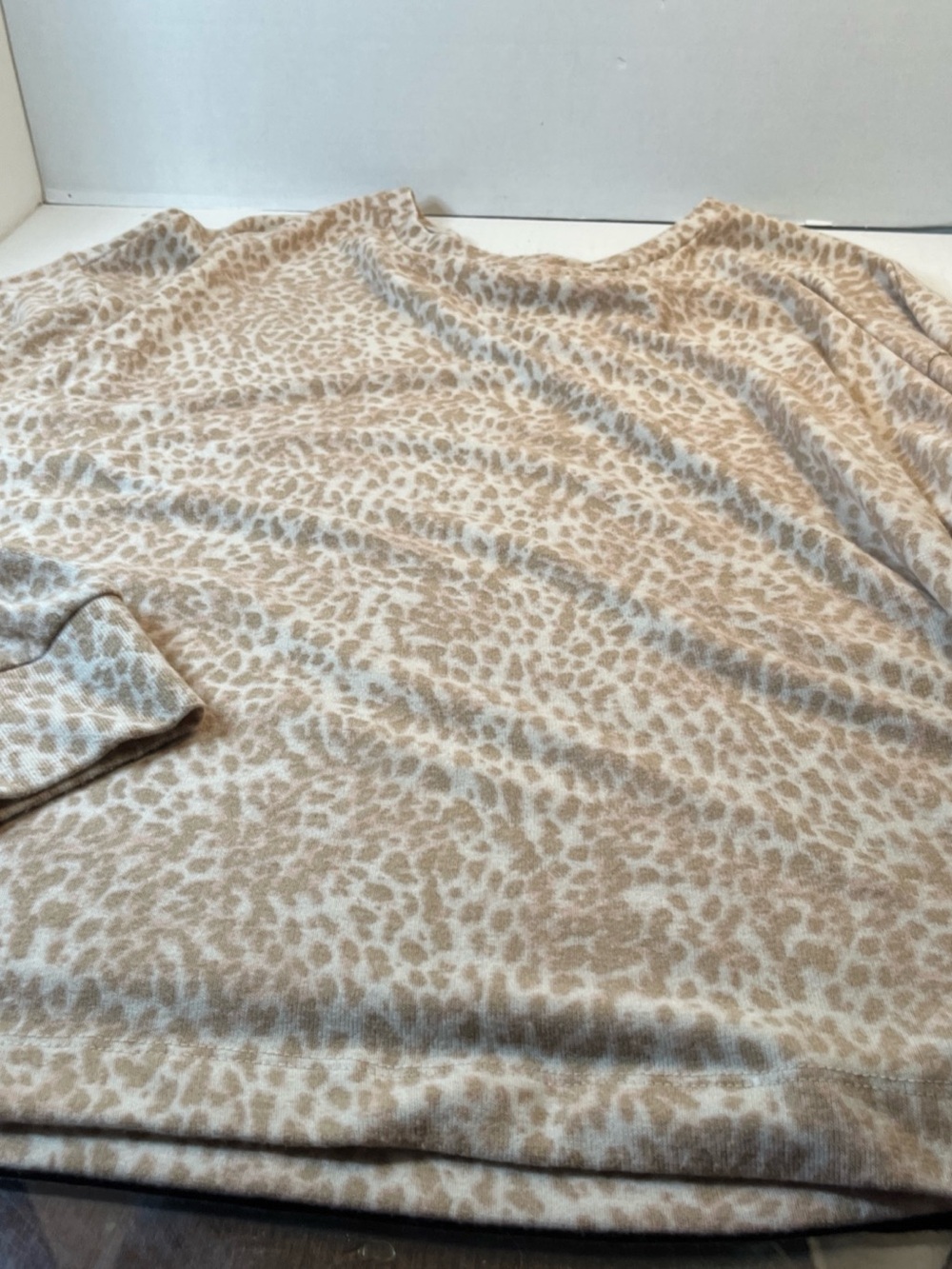 Time and Tru Neutral Leopard Print Crewneck Pullover
